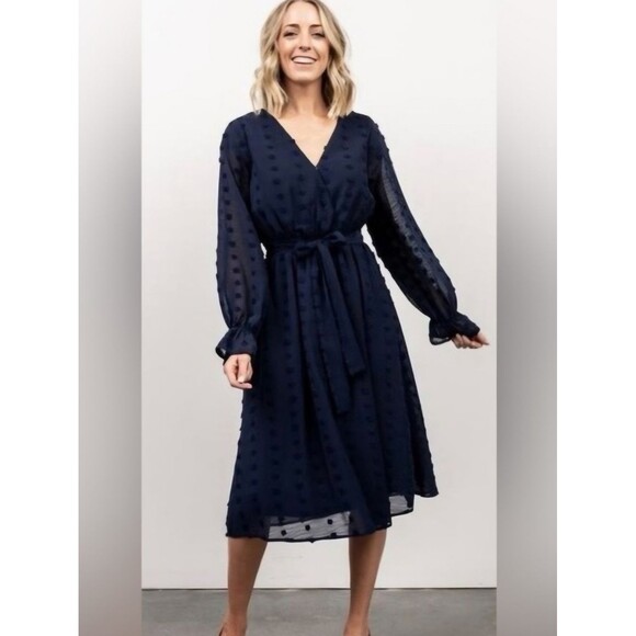 Baltic Born Dresses & Skirts - NWOT Baltic Born Paisley Dot Midi Dress V-Neck Long Sleeve Navy Blue Women 1XL